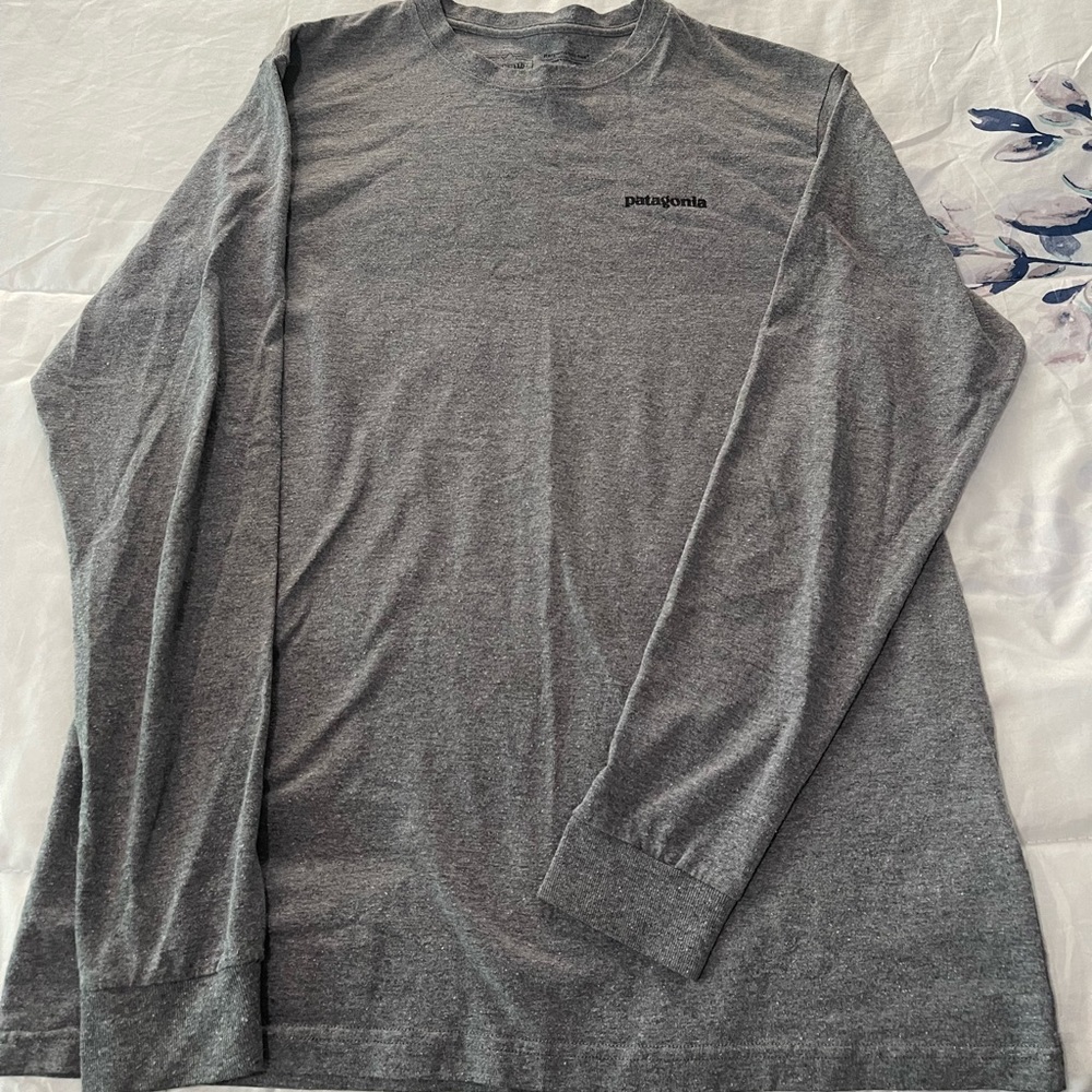 Patagonia long sleeve t shirt medium size